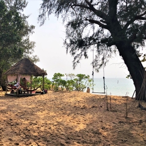 shoultz-scuba-cambodia-reefs-ruins-29